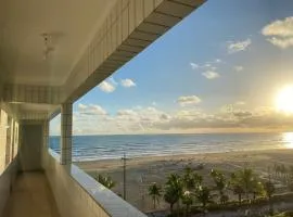 Pe na Areia Canto do Forte, Wi-Fi,Estacionamento