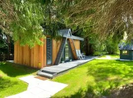 Royal Snug & Wee Snug Cabins