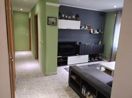 Apartamento Duartes en Barbastro vistas al pirineo, דירה בברבסטרו