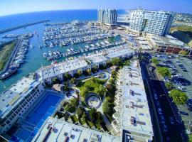 Israel Marina Village, Garden Vacation Apartment, hotel cerca de Reef Diving & Surfing Club, Herzliya