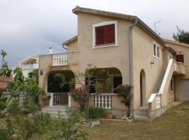 Apartmani Vesna, hotel a Vir (Puntadura)