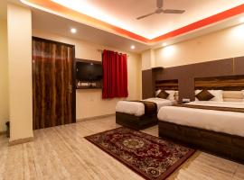 Airport Hotel Dev Residency - Mahipalpur, hótel í Nýja Delí