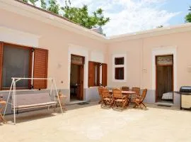 Classical Villa Archontiko D&M