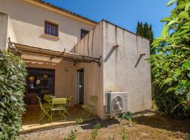 Nice Apartment In Belgodre With Heated Swimming Pool, hotel in Belgodère