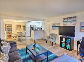 Coastal Orange County Condo with Community Pool, hotel in Dana Point