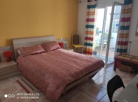 Grande chambre avec garage dans quartier historique, Privatzimmer in Perpignan