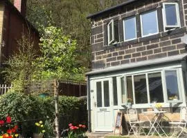 Calderside Cottage (2 BDR Central Hebden Bridge)、ヘブデン・ブリッジのヴィラ