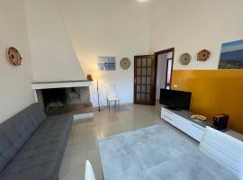 Casa Vacanze Costa Ovest, apartamento en Terralba