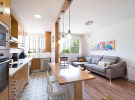 BrisaMar I en segunda línea de playa & priv parking, hotel i Torre de Benagalbón