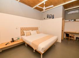 Shine Residency, hotel berdekatan GRS Fantasy Park, Mysore