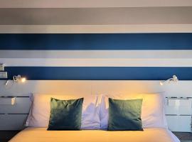 Appartamento Garda Star: Cavalcaselle'de bir otel