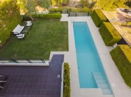 Sia's Luxury Maisonette