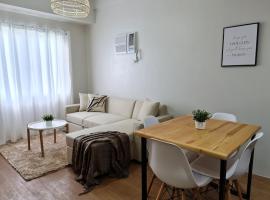 Lovely 2- BR Condo (Fully Air-conditioned w/ Wifi), hotel a Cagayan de Oro