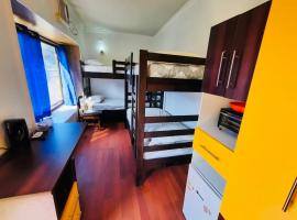 Cabañas Habitainer 3, хотел в Пукон