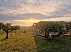 VINEA PANONIKA wine & mind retreat, feriebolig i Radenci