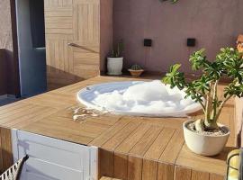 Relaxe na banheira de hidromassagem com vista mar, hotel com banheiras de hidromassagem em Aracaju