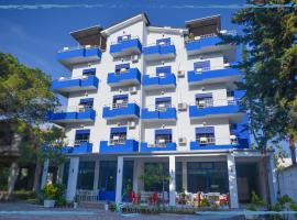 Blue Balcony Hotel, hotel in Golem