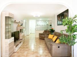 KORALLIA GUESTHOUSE Castle Harbour, Pension in Los Cristianos