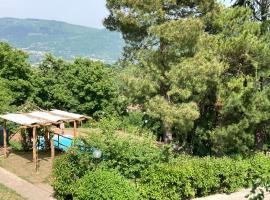 Villa Gioia relax immersi nel verde, ξενοδοχείο με πάρκινγκ σε Aiello del Sabato