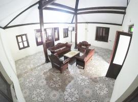 Joglo Sempu Homestay, hotel in Bedoyo