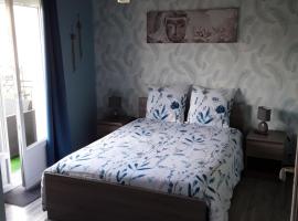 L'amarante chambres d'hôtes villefranche de panat, cheap hotel in Villefranche-de-Panat