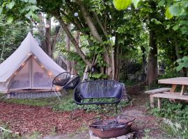 Glamping Zonnebloem - Back-to-Nature, אתר גלמפינג בHerzele