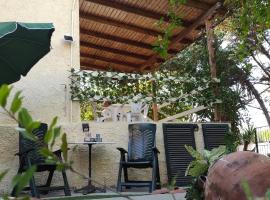 THE HOUSE OF FELIX, vacation home in Porto Rafti