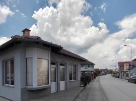 Apartman HAX, hotel with parking in Sjenica