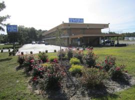 Travel Inn and Suites, viešbutis su vietomis automobiliams mieste Lakehurst