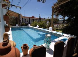 Beach House Babylon guest house with kitchenette and garden, Hotel in Torreira