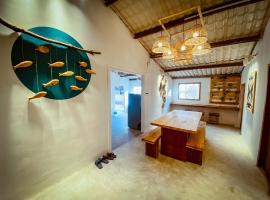 Bluesea Homestay, cabaña en Phu Yen