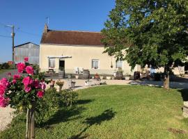 Gîte Chédigny, 3 pièces, 6 personnes - FR-1-381-121，Chédigny的小屋