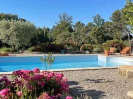 villa Peylon, Bed & Breakfast in Flayosc