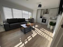 Great for contractors- free parking, apartment in Southampton