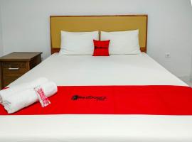 RedDoorz at Omah Candi Sari near Airport YIA – tani hotel w mieście Sermo