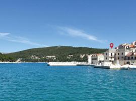 Apartment Soline Bb I, hotel em Pucisca