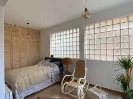 Lovely and peaceful vintage apartment near beach