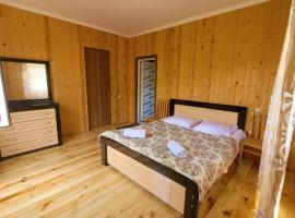 Guesthouse Miranda, hotel em Ushguli