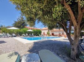 Cortijo La Estrella – hotel dla rodzin w mieście Vélez Rubio