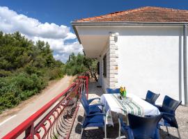 Holiday Home Sansevic, B&B din Stari Grad