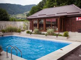 Pensiunea Roua Muntelui, hotel v destinaci Brăzeşti
