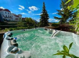 Terrace Apartman Prémium Belváros Jacuzzival, hotel v destinaci Veszprém