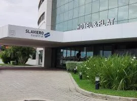 Flat encantador Slaviero Complexo Heron Marinho