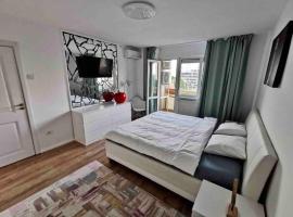 Lovely 3-bedroom apartment in the city center, hotel blizu znamenitosti United Business Center, Temišvar