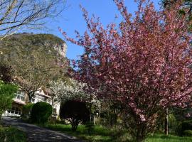 Gîte Domaine du Théron, hotel s parkovaním v destinácii Mostuéjouls