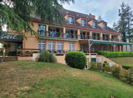 Auberge de L'Orisse - Mobilhome, hotel amb aparcament a Varennes-sur-Allier