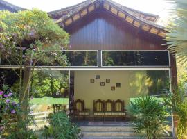 Pousada Cascata, hotel u gradu 'Casimiro de Abreu'