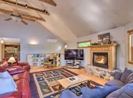 Hot Tub, Sauna, Fireplace, Dock! Lake Honor Cabin