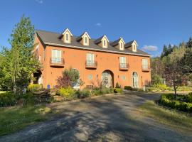 Lakeside Villa, cabin in Cottage Grove