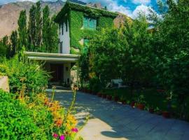 Al Amin Guest House - Home away from Home, hotel en Skardu